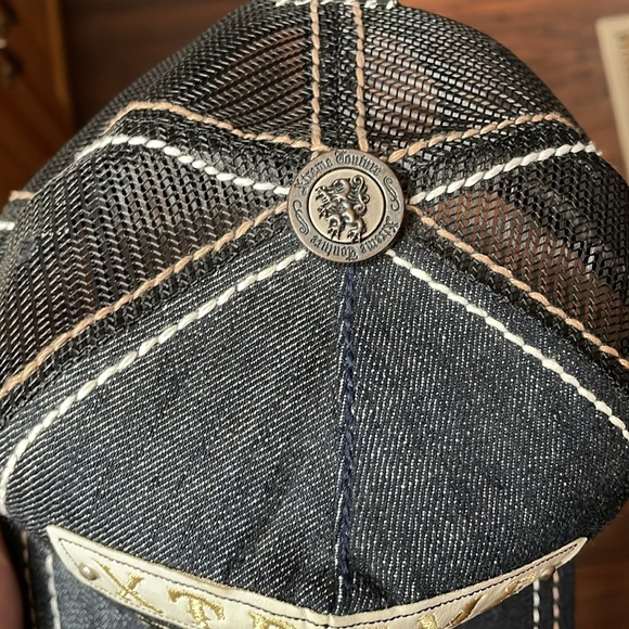 Xtreme Couture SnapBack Hat - Picture 5 of 14